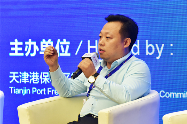 1558148405569035.jpg 邸.jpg