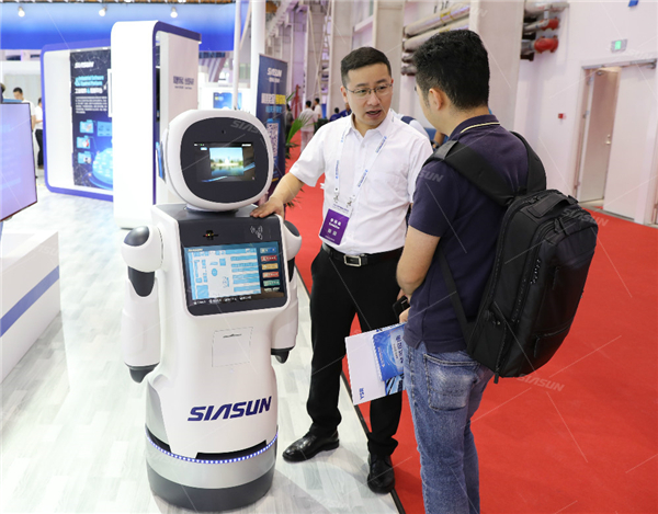 1566369071762988.jpg 政務機器人.jpg