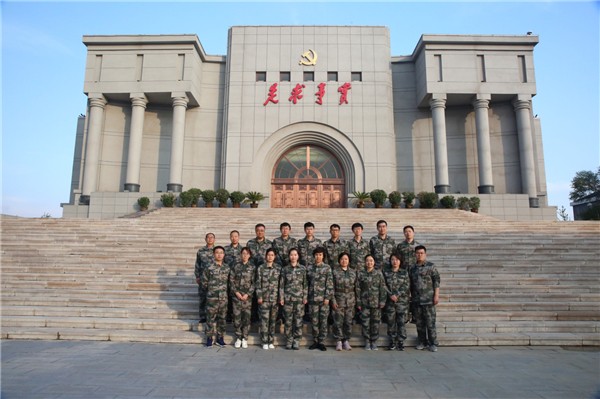 新松黨總支開展“不忘初心、牢記使命”主題教育學習系列活動