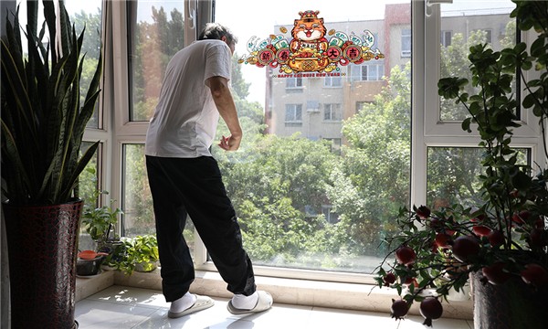 新松穿戴式外骨骼，引領(lǐng)全場(chǎng)景康復(fù)運(yùn)動(dòng)新紀(jì)元