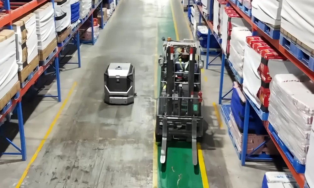 食品行業車間星衛來機器人清潔方案